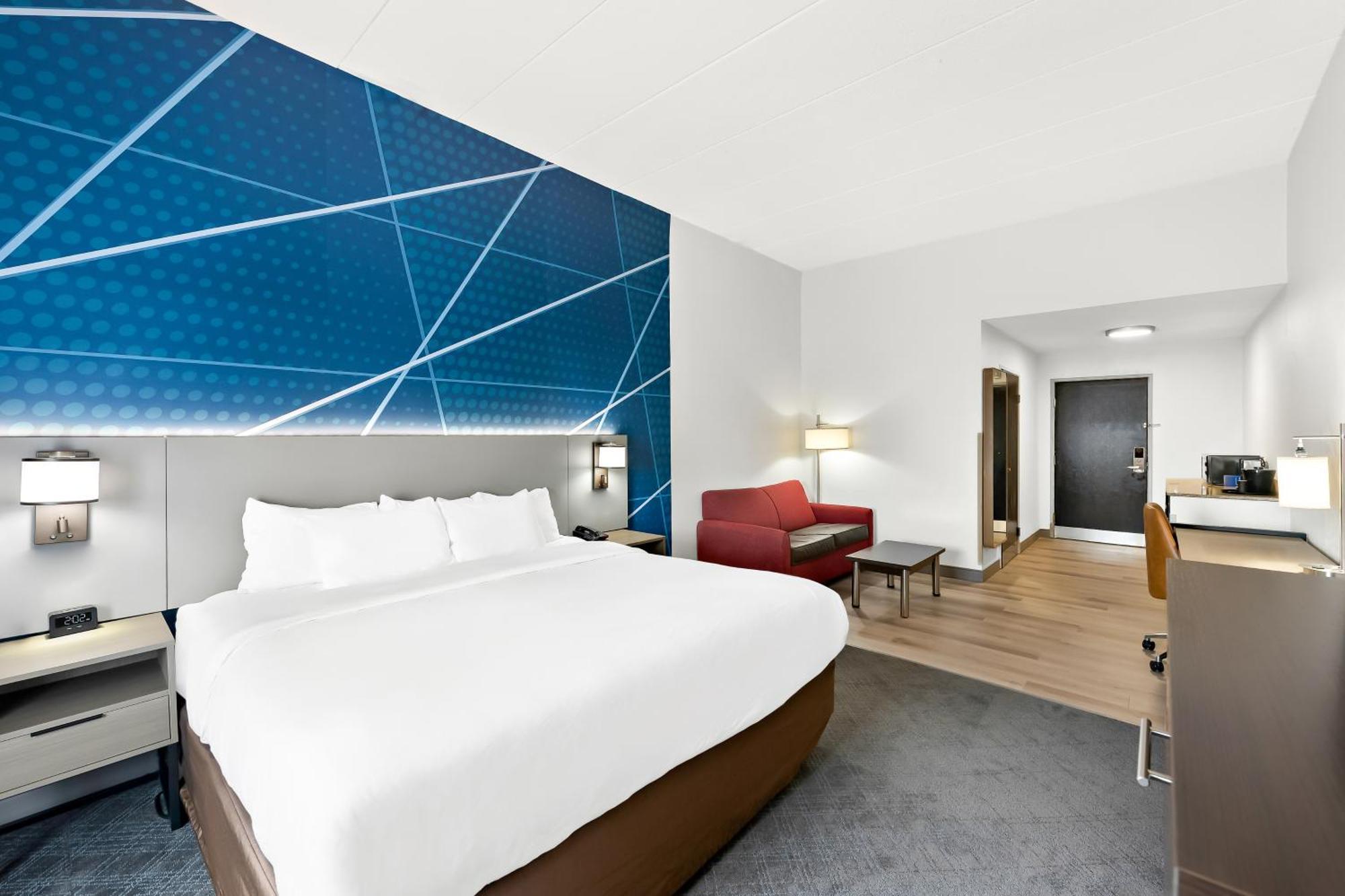 King Room with Sofa Bed - Disability Access
